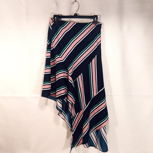 Bar III Skirt Size 4 - Picture 3 of 7